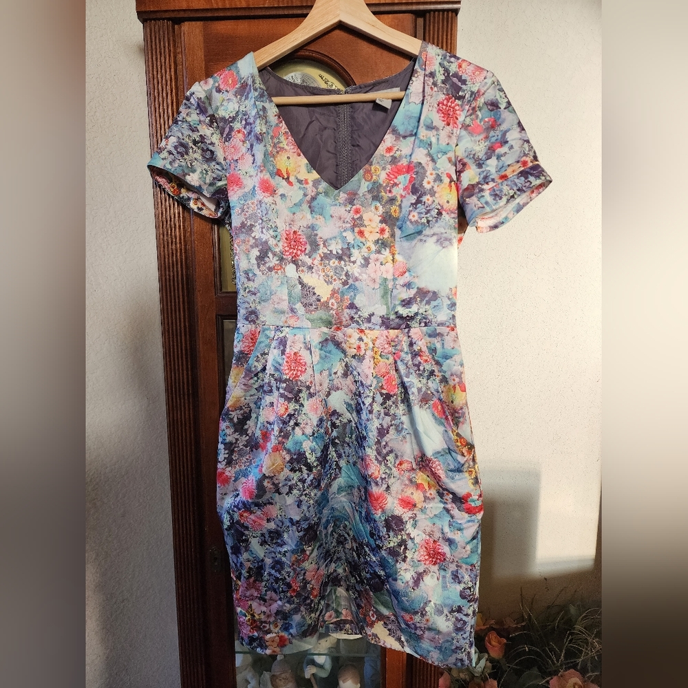 H&M Colorful Floral Tulip Hem Dress Small